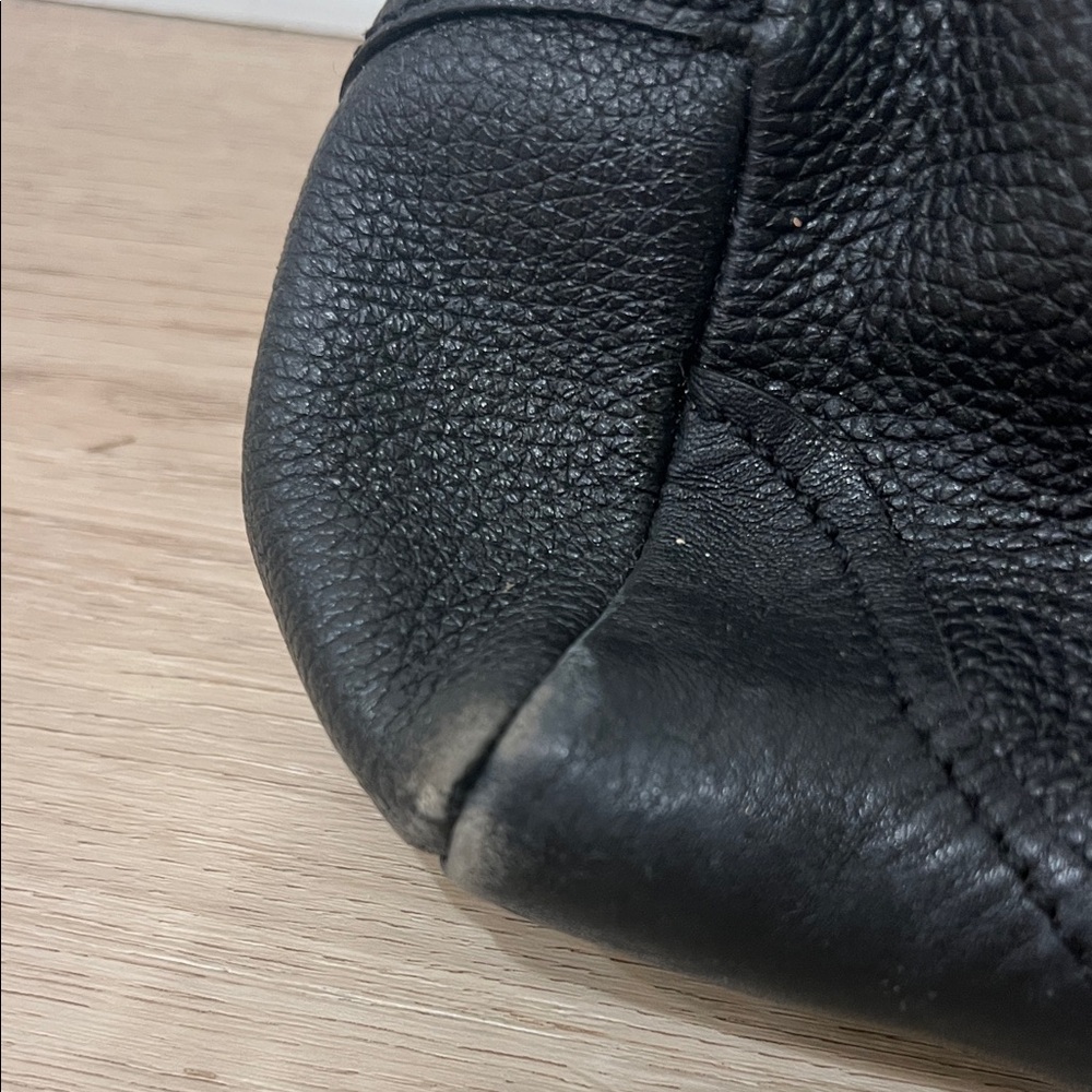 Mazzini Black Leather Handbag - Picture 4 of 13